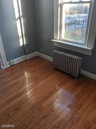 Main picture of 593 S 19th St