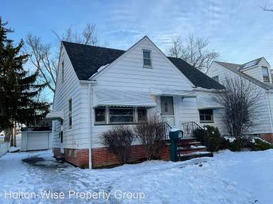 Main picture of 21019 Raymond St