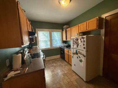 Main picture of 614 5th St NE