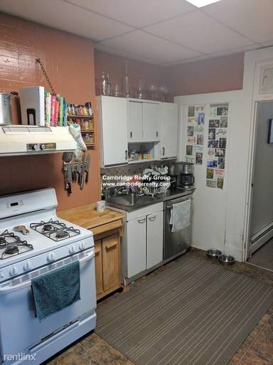Main picture of 69 Holworthy St