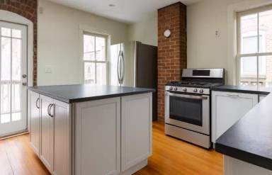 Main picture of 151 Highland St