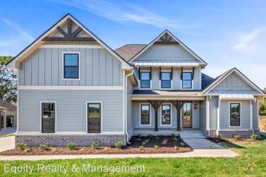 Main picture of 412 Sheas Way