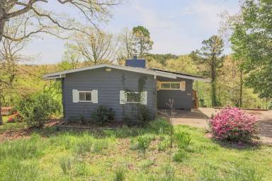 Main picture of 42 Hope Dr