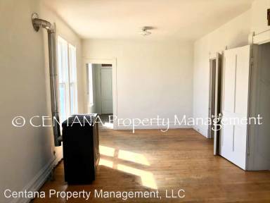 Main picture of 207 S Crystal St