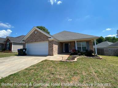 Main picture of 612 Lory Ln