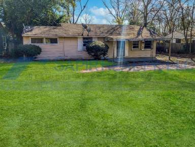 Main picture of 3994 Saint Charles Pl