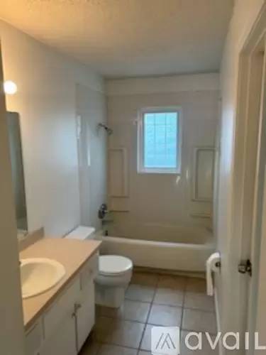Main picture of 1925 Heatherwood Dr
