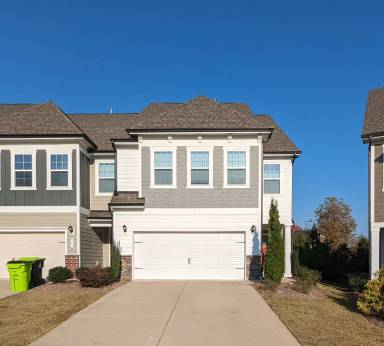 Main picture of 507 Wayland Grove Ln