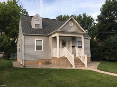 Main picture of 319 Carroll Ave