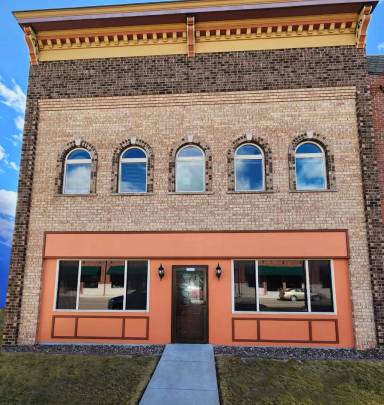 Main picture of 323 W Main St
