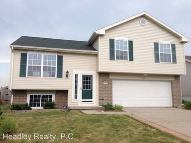 Main picture of 2703 Michaela St