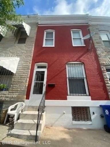 Main picture of 2550 W Fayette St