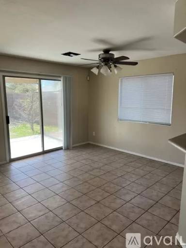 Main picture of 1371 E 10th Pl