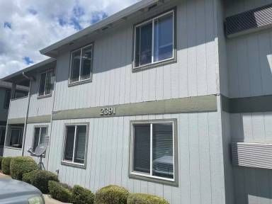 Main picture of 2391 Howard Ave