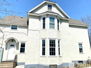 Main picture of 305 8th Ave S