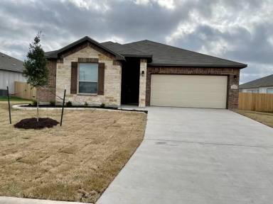 Main picture of 1243 Lakeway Crossing Dr