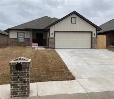 Main picture of 2425 Alta Vista Ln