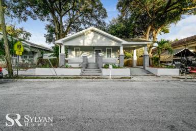 Main picture of 3203 Sanchez St