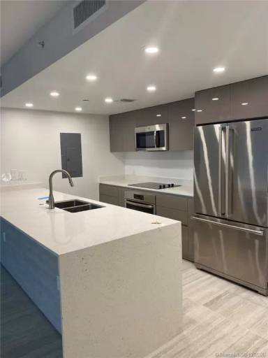 Main picture of The Highlands Condo