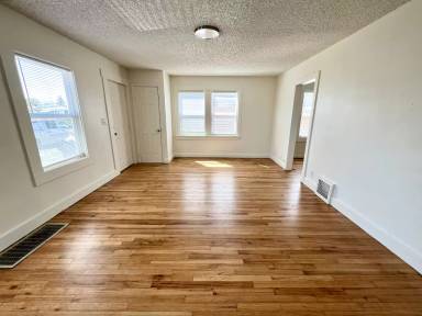 Main picture of 708 Russell Ave