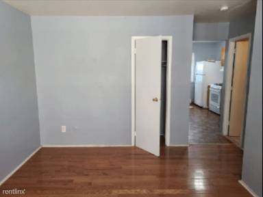 Main picture of 215B 36th St