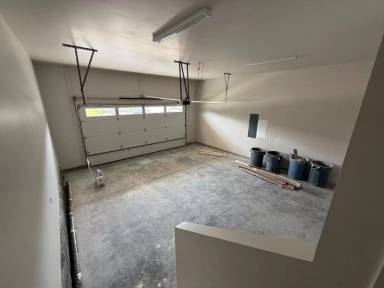 Main picture of 34 Mt Yale Ct