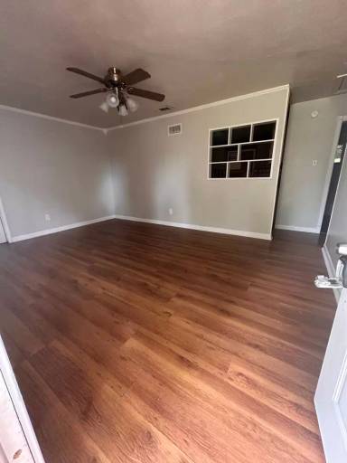 Main picture of 3301 Thunderbird Ln