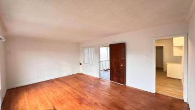Main picture of 1361-1371 Koopmans Way