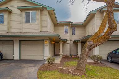 Main picture of 5852 N Cobbler Ln