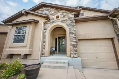 Main picture of 6134 Rennert Dr