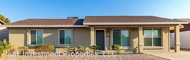 Main picture of 409 W Wahalla Ln