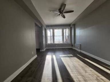 Main picture of 4640 S Saint Lawrence Ave