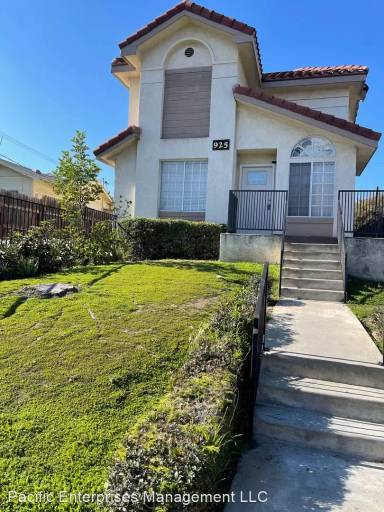 Main picture of 925 Benito Ave