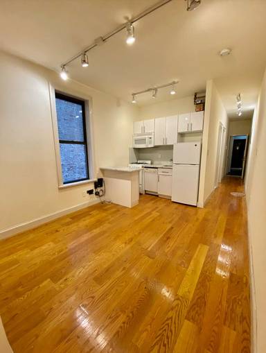 Main picture of 227  East 50th St