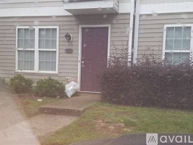 Main picture of 20 Red Ln