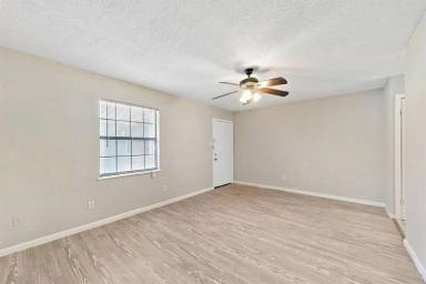 Main picture of 1927 Avenue M 1/2