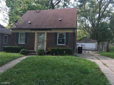 Main picture of 18215 Woodbine St