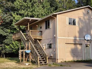 Main picture of 5849 Rest Pl NE