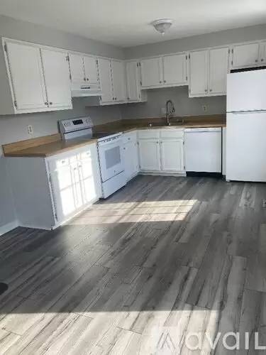 Main picture of 112 Colony Ct