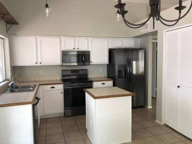Main picture of 9405 S 45th Pl