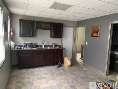 Main picture of 105 Urban St