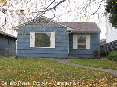 Main picture of 4753 34th Ave NE