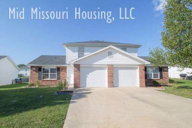 Main picture of 1600 - 1602 High Quest Dr