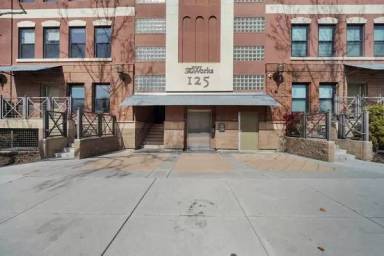 Main picture of 125 Patterson St