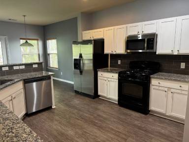 Main picture of 234 Brookhaven Ct
