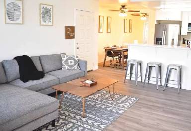 Main picture of 1016 Hornblend St