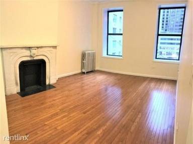 Main picture of 62 W 56th St