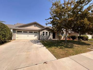 Main picture of 4238 E Harvard Ave
