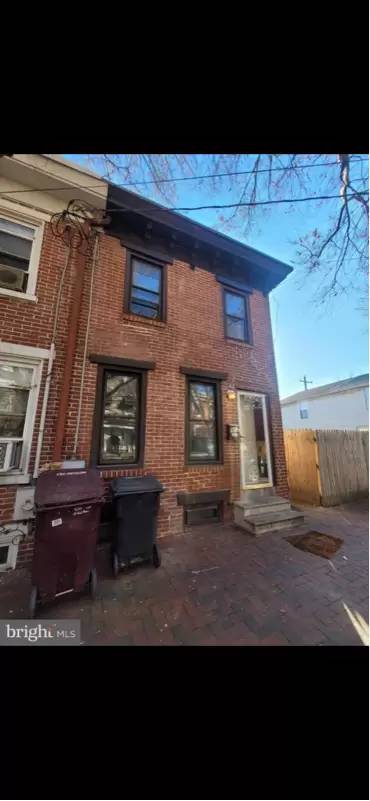 Main picture of 902 Clifford Brown Walk