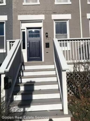 Main picture of 437 Kenyon St NW